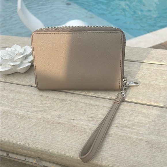 Tory Burch Emerson Mini Wallet/Wristlett - Picture 3 of 6